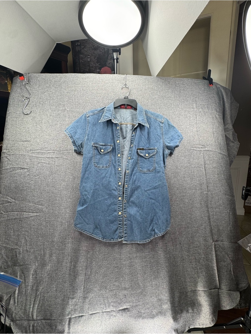 Banana Republic Blue Short-Sleeve Denim Button-Down Shirt